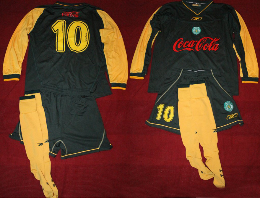 Equipamento completo da Academia Sporting de 2002/03, verso de mangas compridas