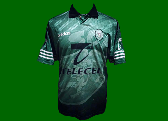 1996/97, equipamento Adidas do futebol do Sporting, Hadji, verdes, patrocínio Telecel