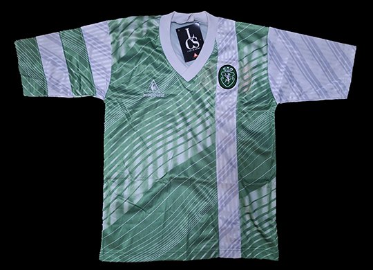 Segunda metade dos anos 1980. Camisola do Sporting LCS sui generis