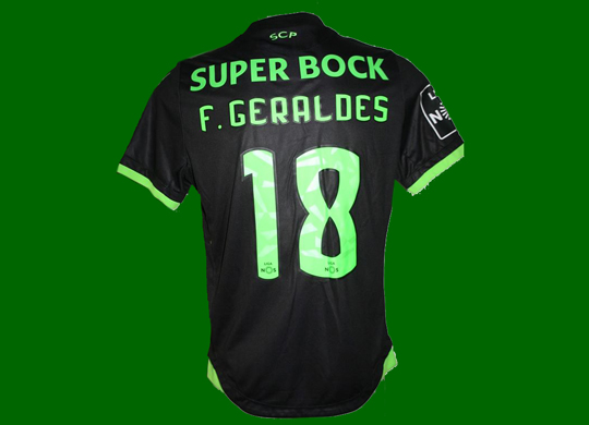 2016/17. Equipamento de jogo do Sporting, do jogador de futebol Francisco Geraldes