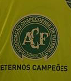 2016/17. Camisola usada por Rui Patrcio no jogo contra o Vit. Setbal de 3 de Dezembro de 2016, em homenagem s vtimas da queda do avio da Chapecoense