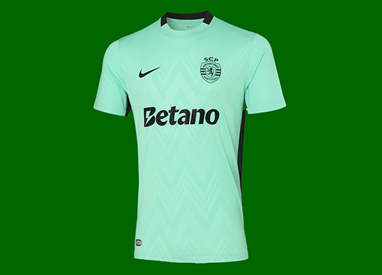 2025/26. Camisola do Sporting da Loja Verde terceira alternativa azul claro