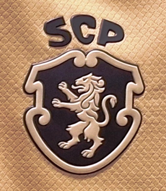 2026/27. Camisola do Sporting Nike alternativa dourada Total 90 Football