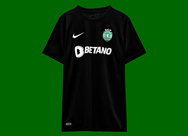 Camisola do Sporting Clube de Portugal, 2023/24. Equipamento alternativo negro