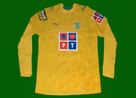 Yellow away top matchworn by striker Bueno 2006/07 Sporting Portugal