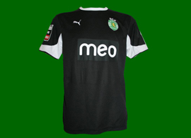 Equipamento de reserva preto, Campeonato Nacional, do Pereirinha Sporting