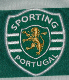 2009/2010. Equipamento listado de jogo do Sinama Pongolle, um dos piores jogadores do Sporting