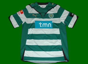 2009/2010. Camisola listada do Sporting de jogo do Sinama Pongolle