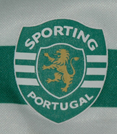 Child soccer jersey from the first Puma season with Sporting Lisbon