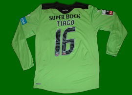 Goalkeeper jersey prepared for Tiago, Sporting 2011/12. Not actually worn on the field