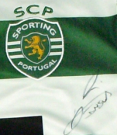 Camisola assinada por Adrien, Xando, Carrio, Pranjic, Pereirinha, Izmailov, Wolfswinkel, Insa, Marcelo Boeck, Boulahrouz