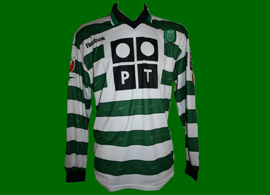 2000/2001. Long sleeved official shirt of Andre Cruz, fantastic scorer of free kicks for Sporting Lisbon