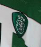 Emblema da camisola de jogo, usada por Hugo Vieira num jogo da pr-poca 2001/02 do Sporting