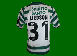 Camisola de jogo do Liedson, com o S do nome ao contrrio