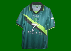 official away Sporting Lisbon 1999/00 jersey badge