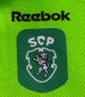 Peter Schmeichel equipamento de criana do Sporting campeo nacional 99 2000