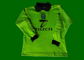 Schmeichel 1999 00 goal keeper children green replica football shirt