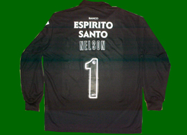 2005/2006. Sporting Lisbon goal keeper jersey, personalised Nelson and signed by Nelson Pereira himself