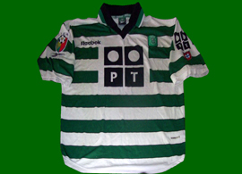 Sporting Lisbon Cristiano Ronaldo shirt unbelievably badly made player number