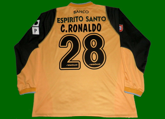 2002/03. This is a Cristiano Ronaldo Sporting CP goalkeeper shirt. Amazing