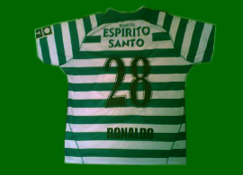 Cristiano Ronaldo maillot du Sporting Club Portugal non porte 03 04