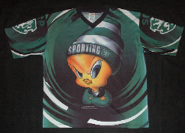 Adult XL shirt, Sporting Lisbon official product licensed by Warner Brothers 1999, looney toons: Piu-Piu (tweety)