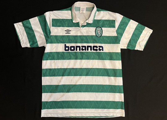 1990/91, camisola Umbro listada de futebol de jogo do Luisinho