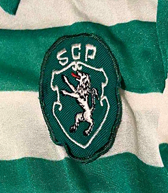 1981/82. Camisola do Sporting usada em jogo por Ademar