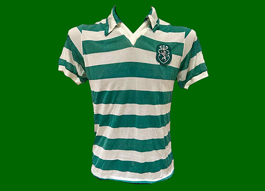 1981/82. Camisola do Sporting usada em jogo por Ademar