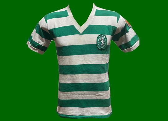 1982/83, camisola usada por António Oliveira