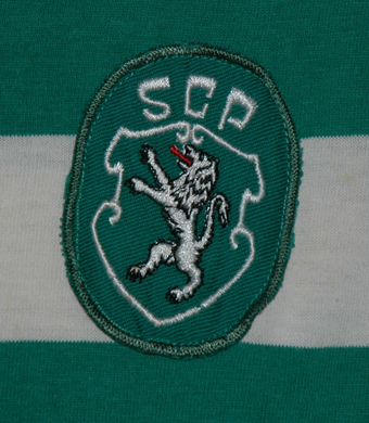 Sporting Lisbon matchworn home jersey 80/81 club crest