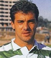 as camisolas do jogador do Sporting Carlos Xavier