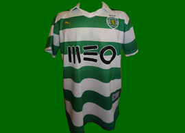 2013/14. Brazilian cheap fake shirt with authentic licensed product