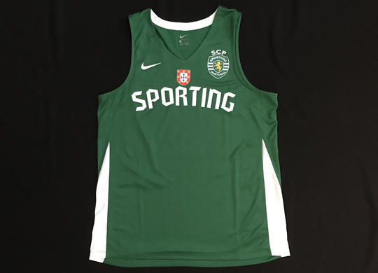 2021/22. Camisola verde do basquetebol do Sporting da Loja Verde