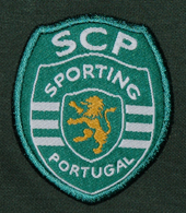 Longsleeved training Polo from a Sporting Lisbon athlete