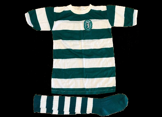1980s. Camisola de crian�a da Loja Verde, anos 1980