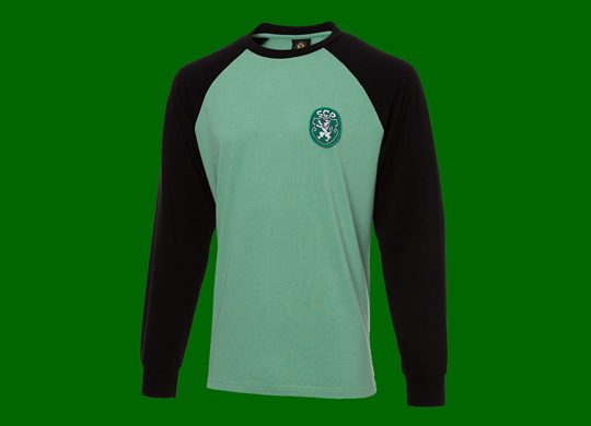 2021. Camisola retro do Sporting, homenagem a Vtor Damas, modelo anos 1980