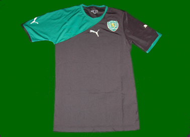 Sporting Puma 2010/11. camisola de teste negra/verde alternativa