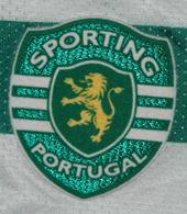 Sample da Puma. Equipamento de teste do Sporting, com emblema muito diferente, para pior dos usados nas camisolas oficiais