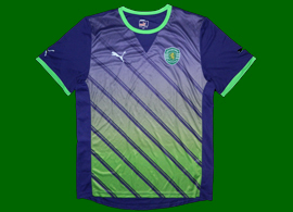 2011/2012. Camisola alternativa prottipo roxo/verde de mangas curtas