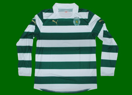 2012/2012. Sample da Puma, equipamento de mangas compridas do Sporting, listado