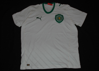 t-shirt de algodo com emblema gigante, modelo rejeitado, Sporting Puma