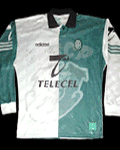klassische Sporting Lissabon Trikots aus den 1990er